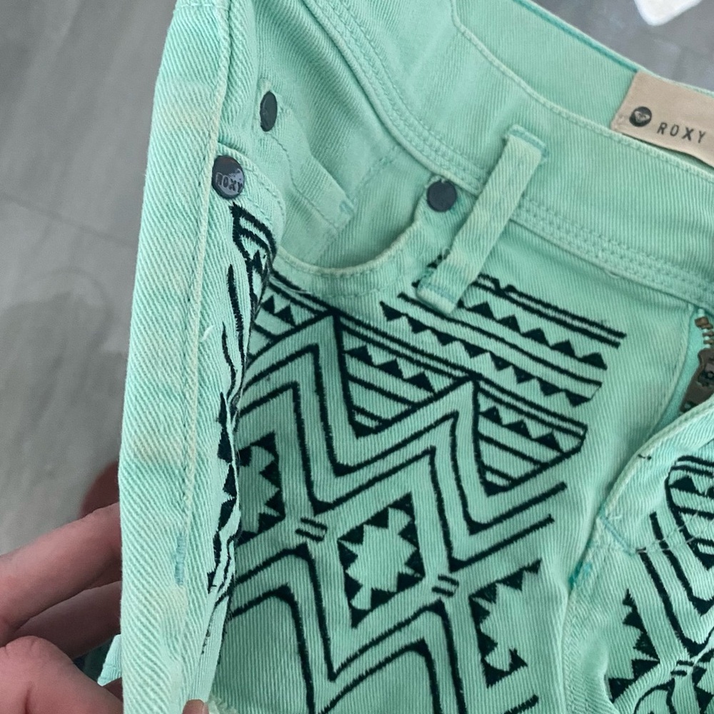 Aztec Roxy Shorts - Picture 8 of 11